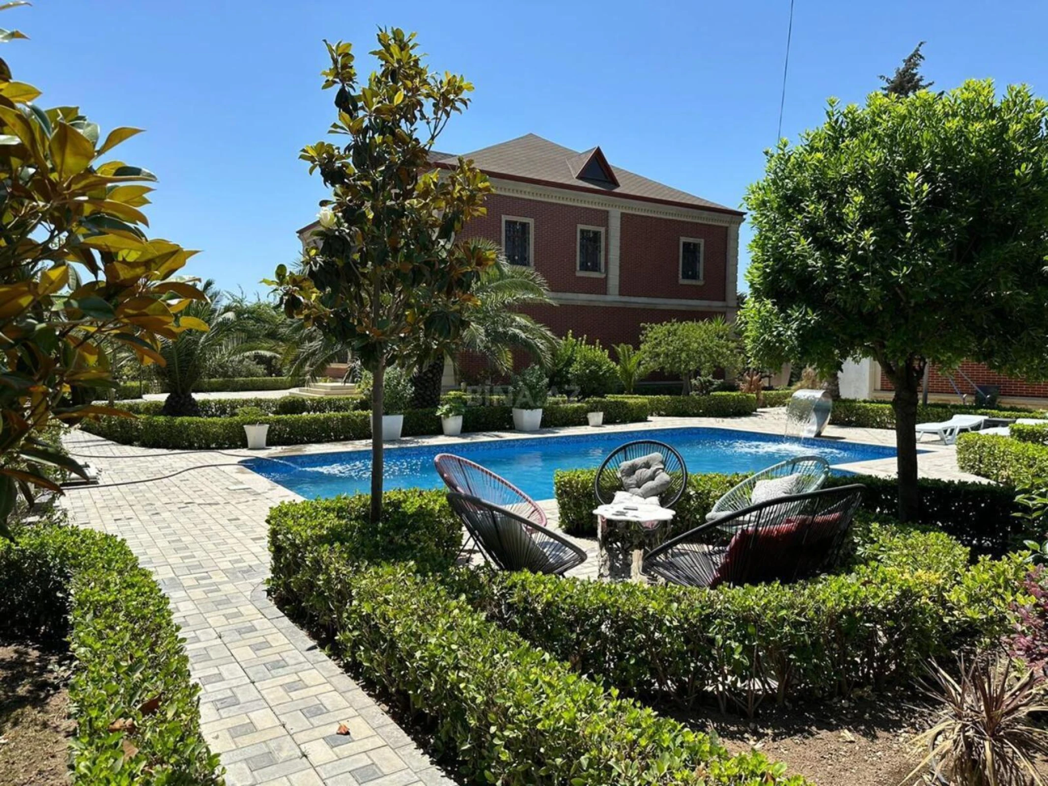 Kirayə verilir 5 otaqlı həyət evi 200 m²