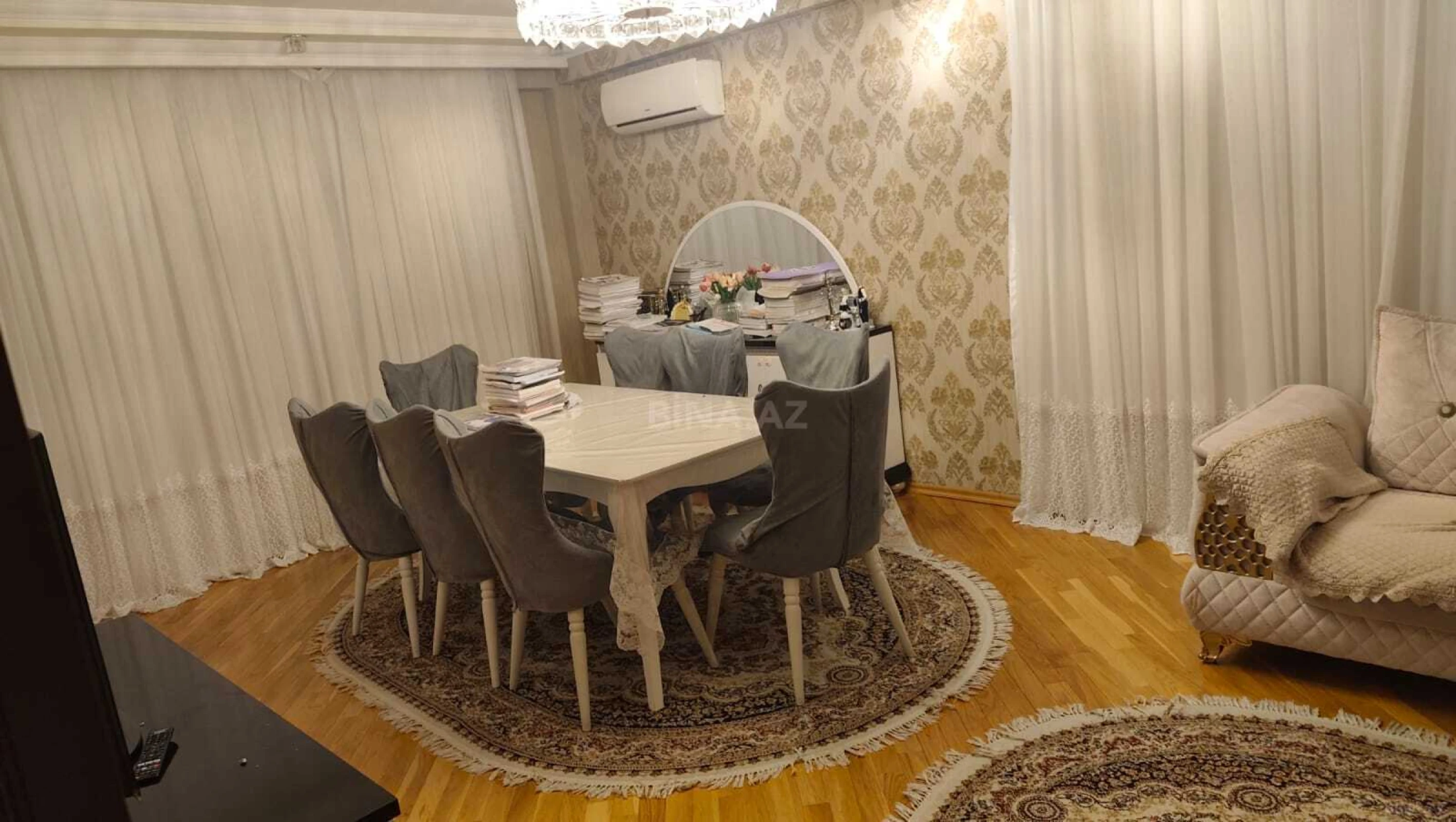 Satılır 3 otaqlı mənzil 120 m²