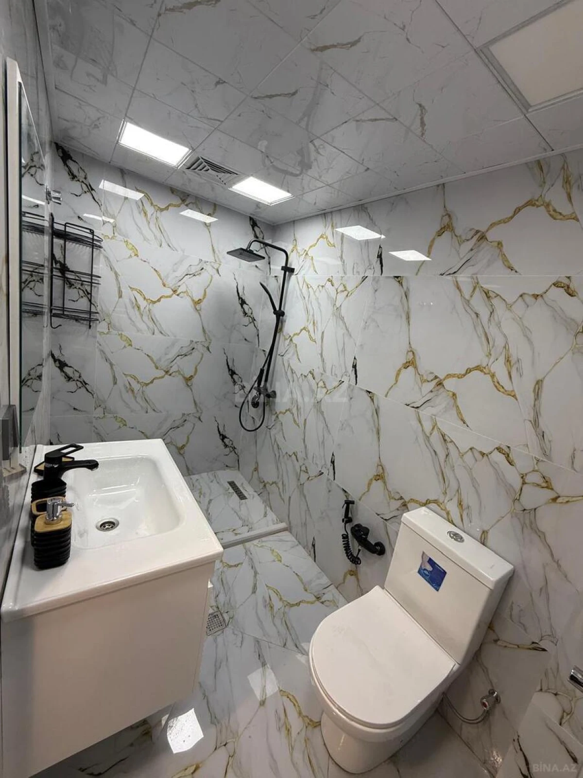 Satılır 2 otaqlı mənzil 65 m²