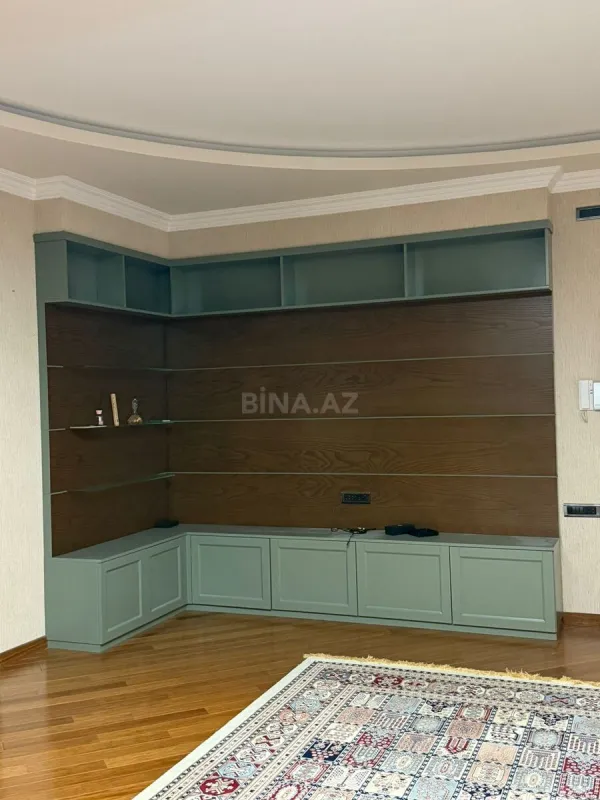 Kirayə verilir 5 otaqlı mənzil 170 m²