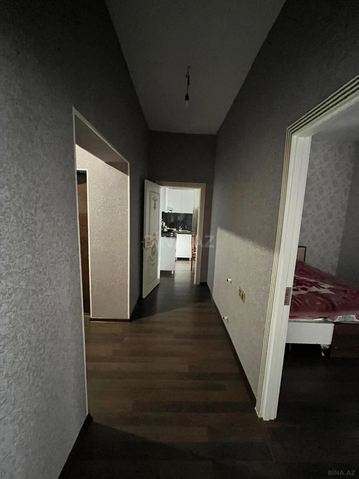 Satılır 4 otaqlı mənzil 92 m²