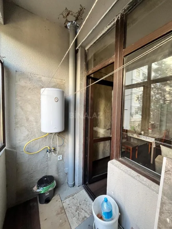 Satılır 4 otaqlı mənzil 92 m²