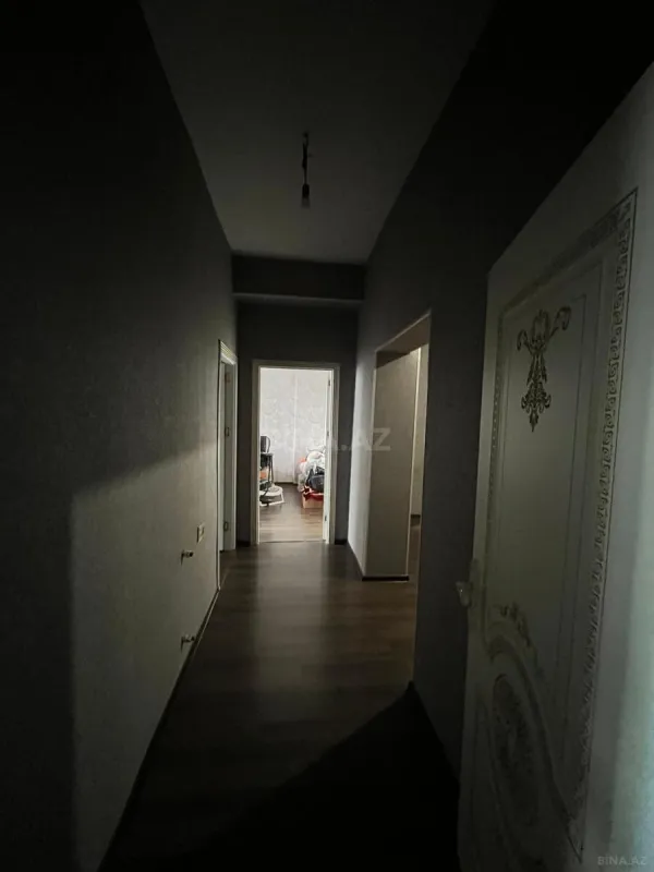 Satılır 4 otaqlı mənzil 92 m²