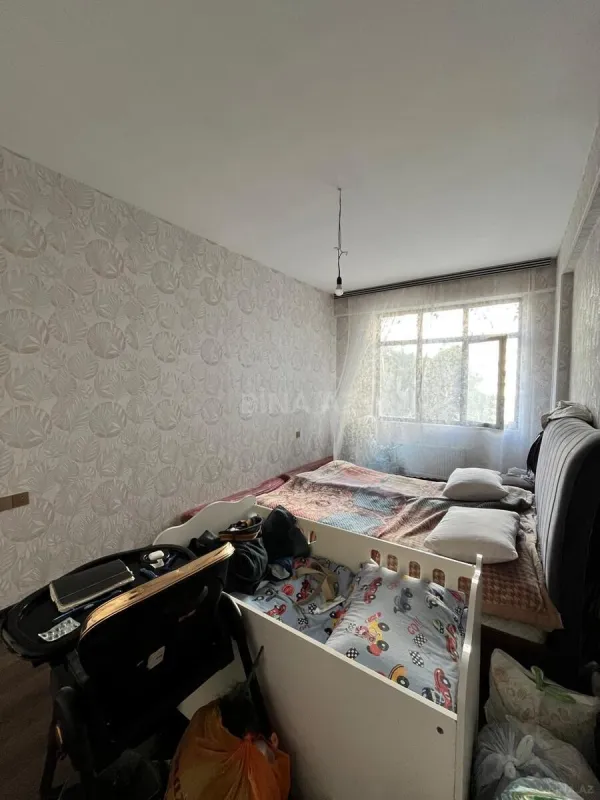 Satılır 4 otaqlı mənzil 92 m²