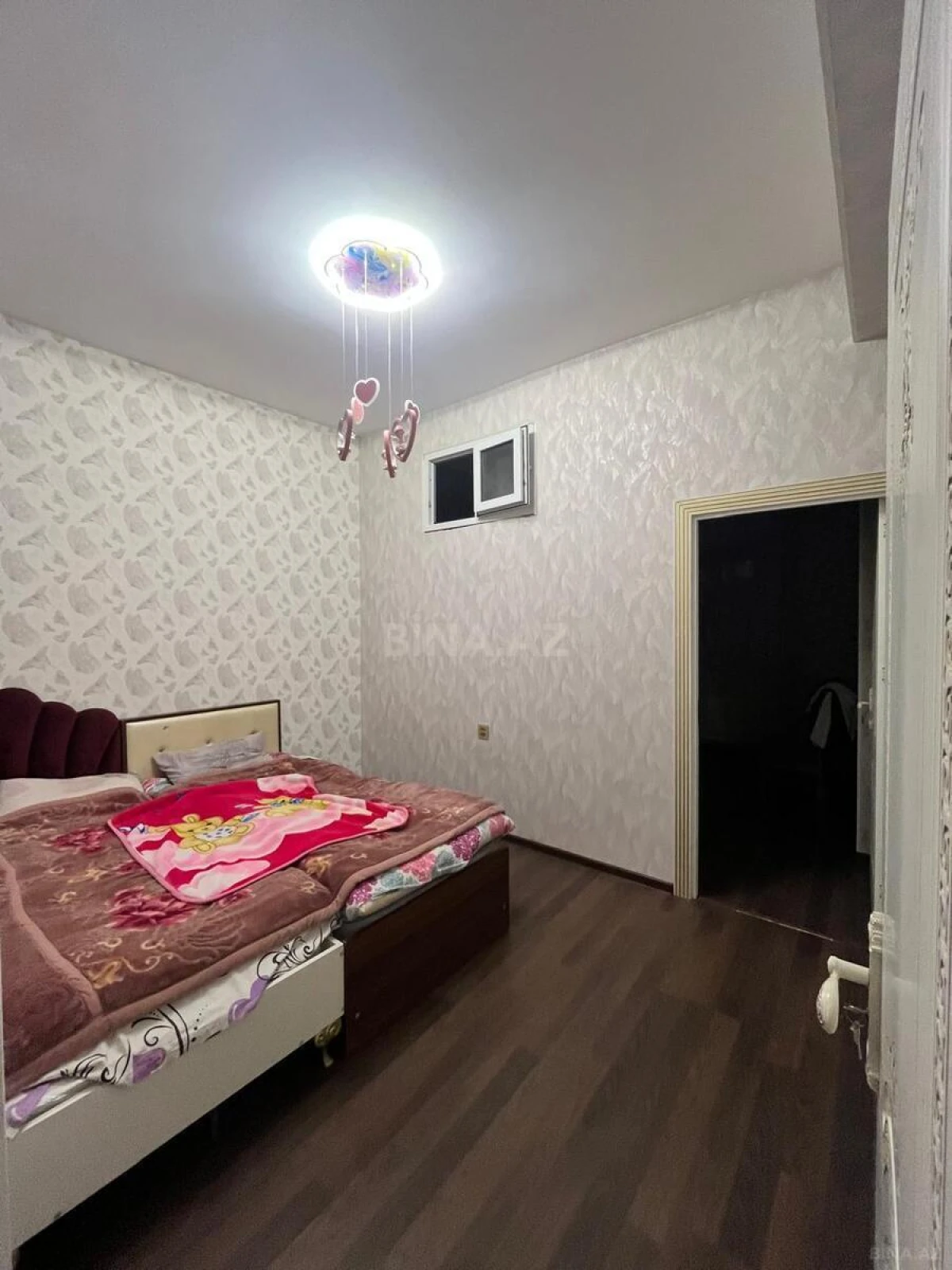 Satılır 4 otaqlı mənzil 92 m²