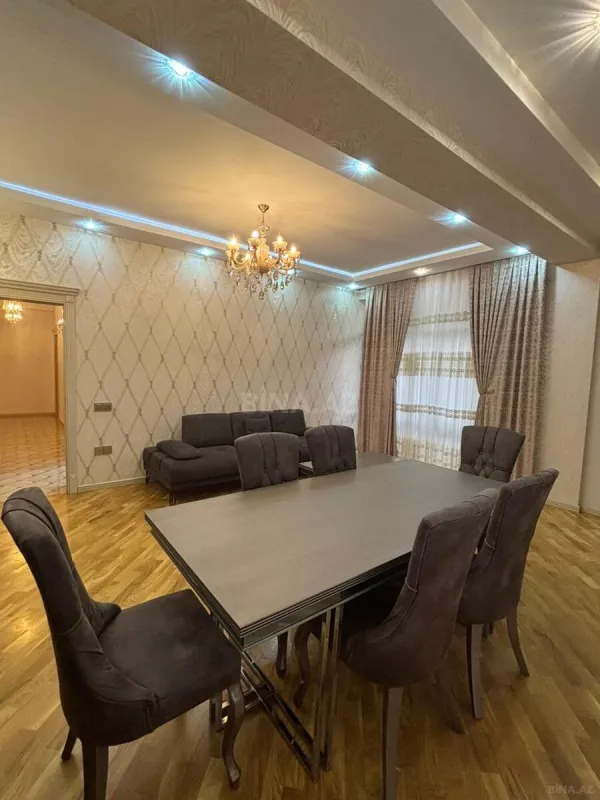 Kirayə verilir 3 otaqlı mənzil 129 m²