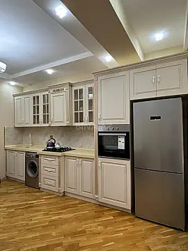 Kirayə verilir 3 otaqlı mənzil 129 m²