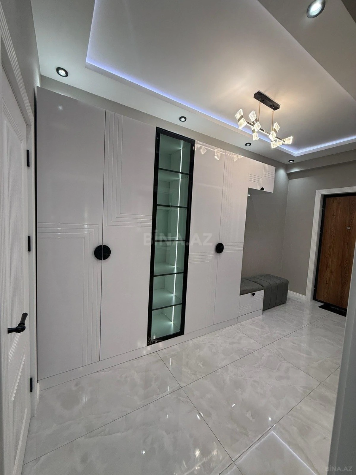 Satılır 2 otaqlı mənzil 55 m²