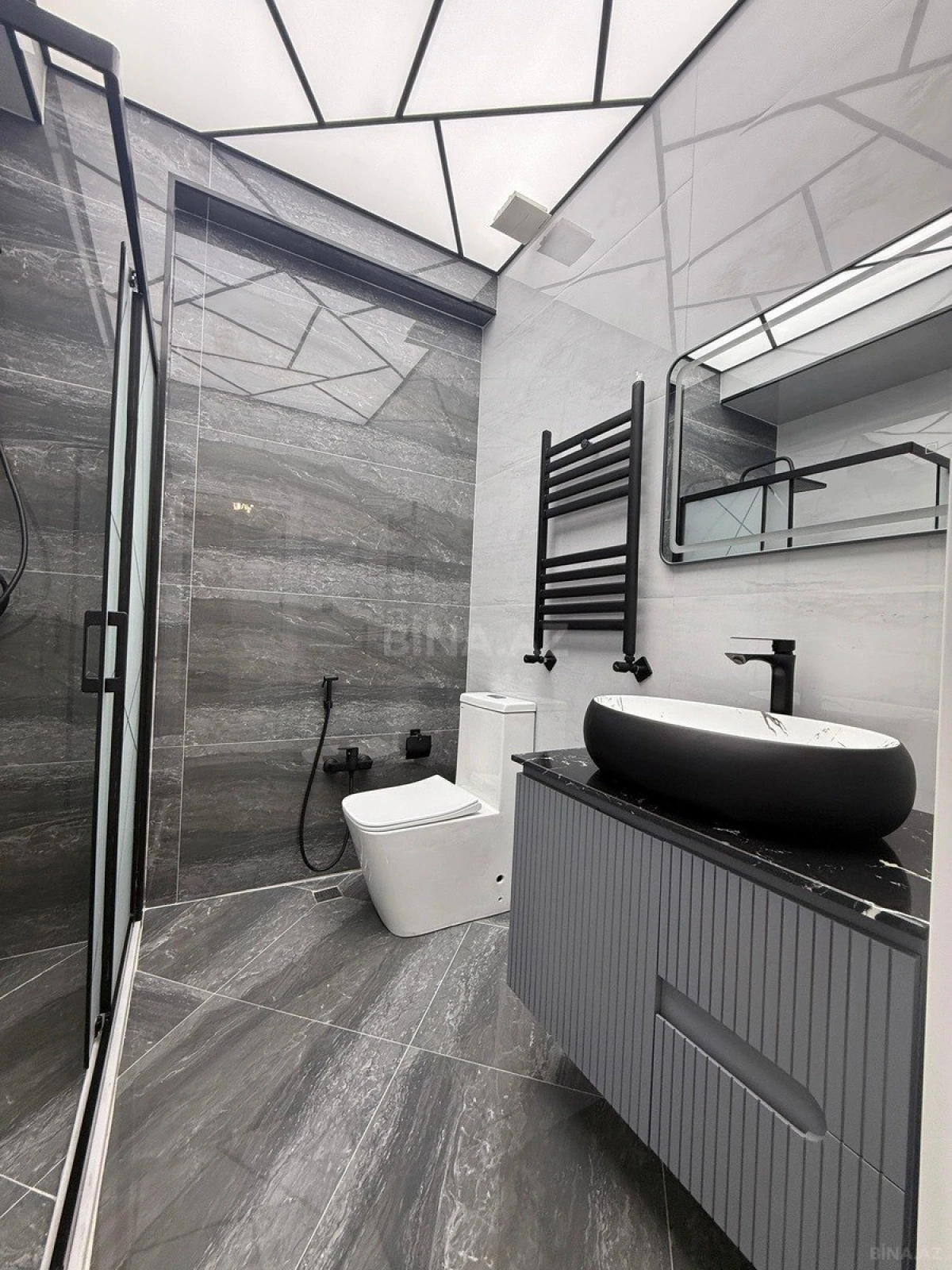 Satılır 2 otaqlı mənzil 55 m²