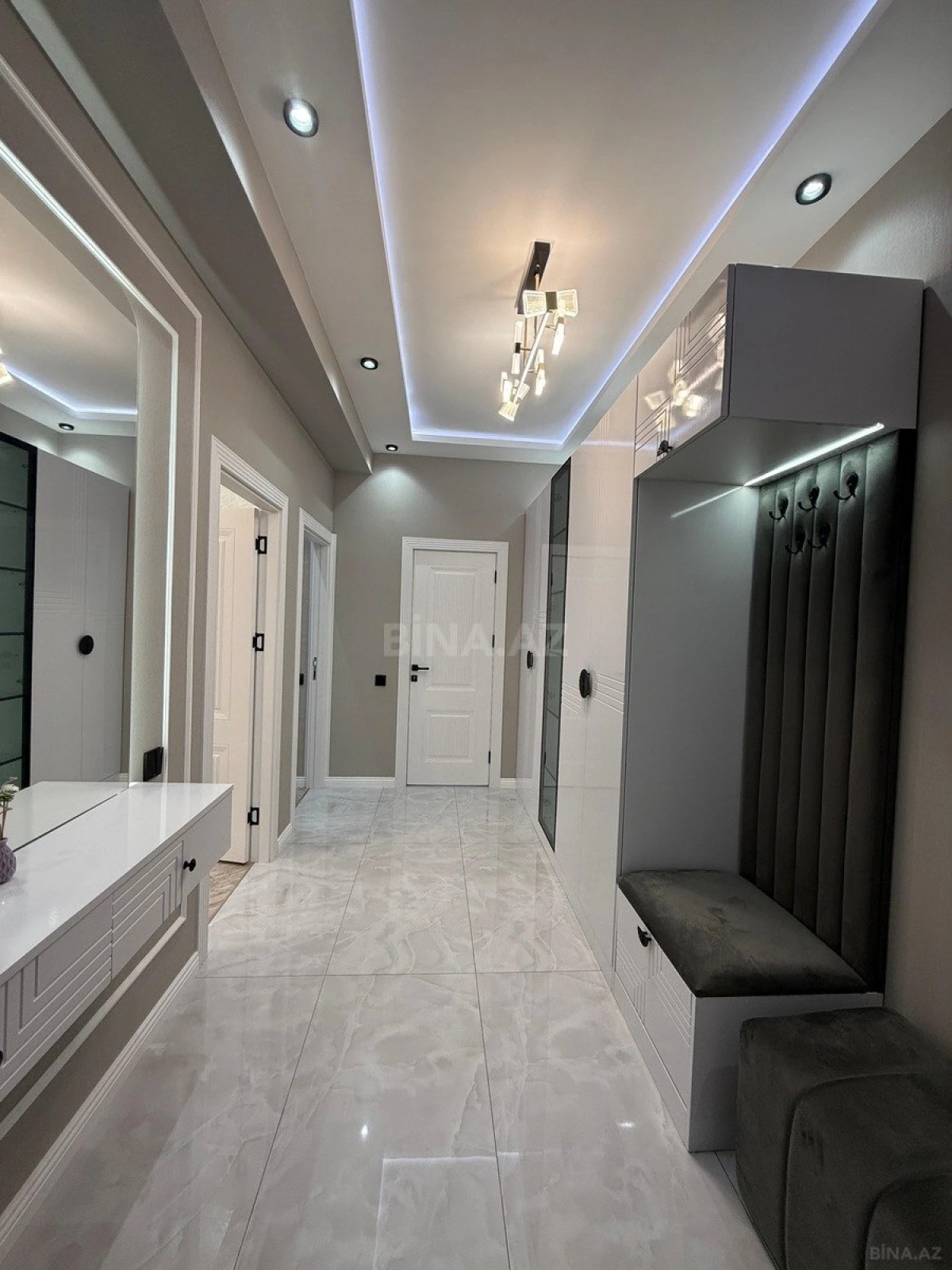 Satılır 2 otaqlı mənzil 55 m²