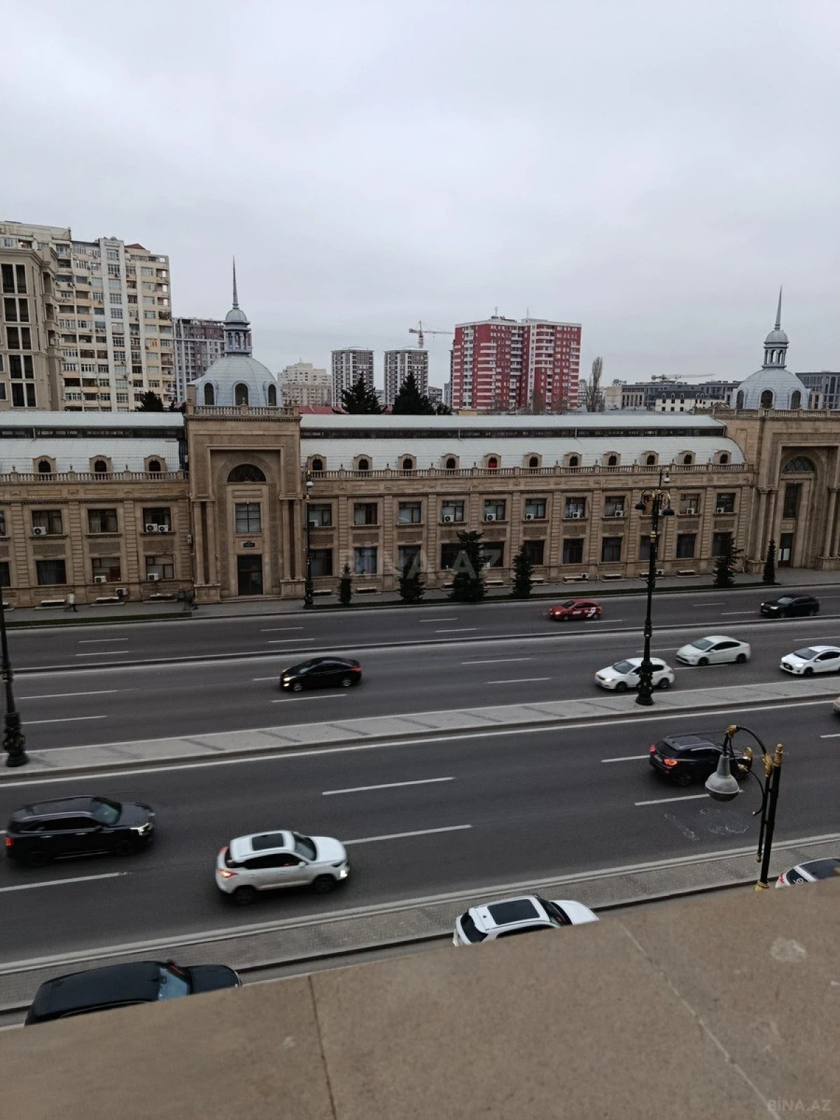 Kirayə verilir 3 otaqlı mənzil 110 m²