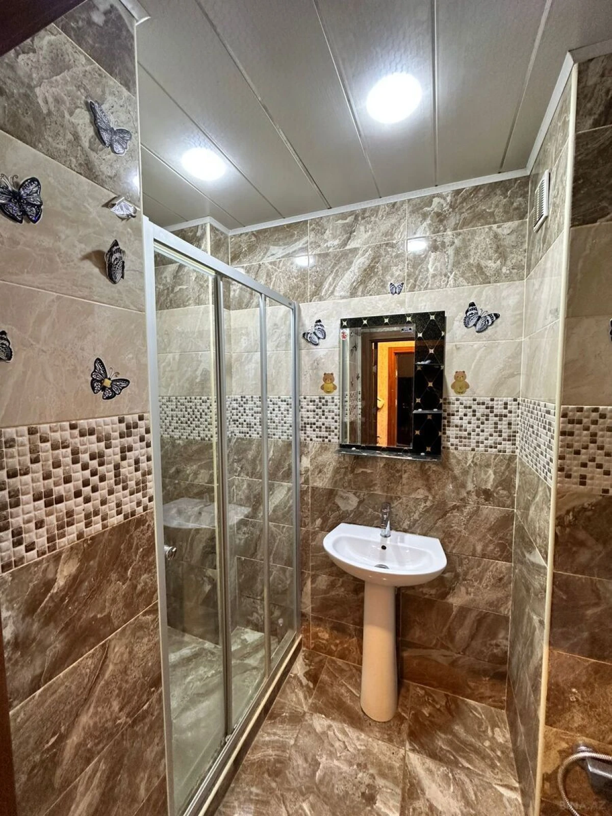 Kirayə verilir 2 otaqlı mənzil 65 m²