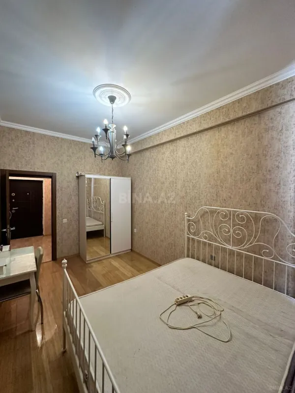 Kirayə verilir 2 otaqlı mənzil 65 m²