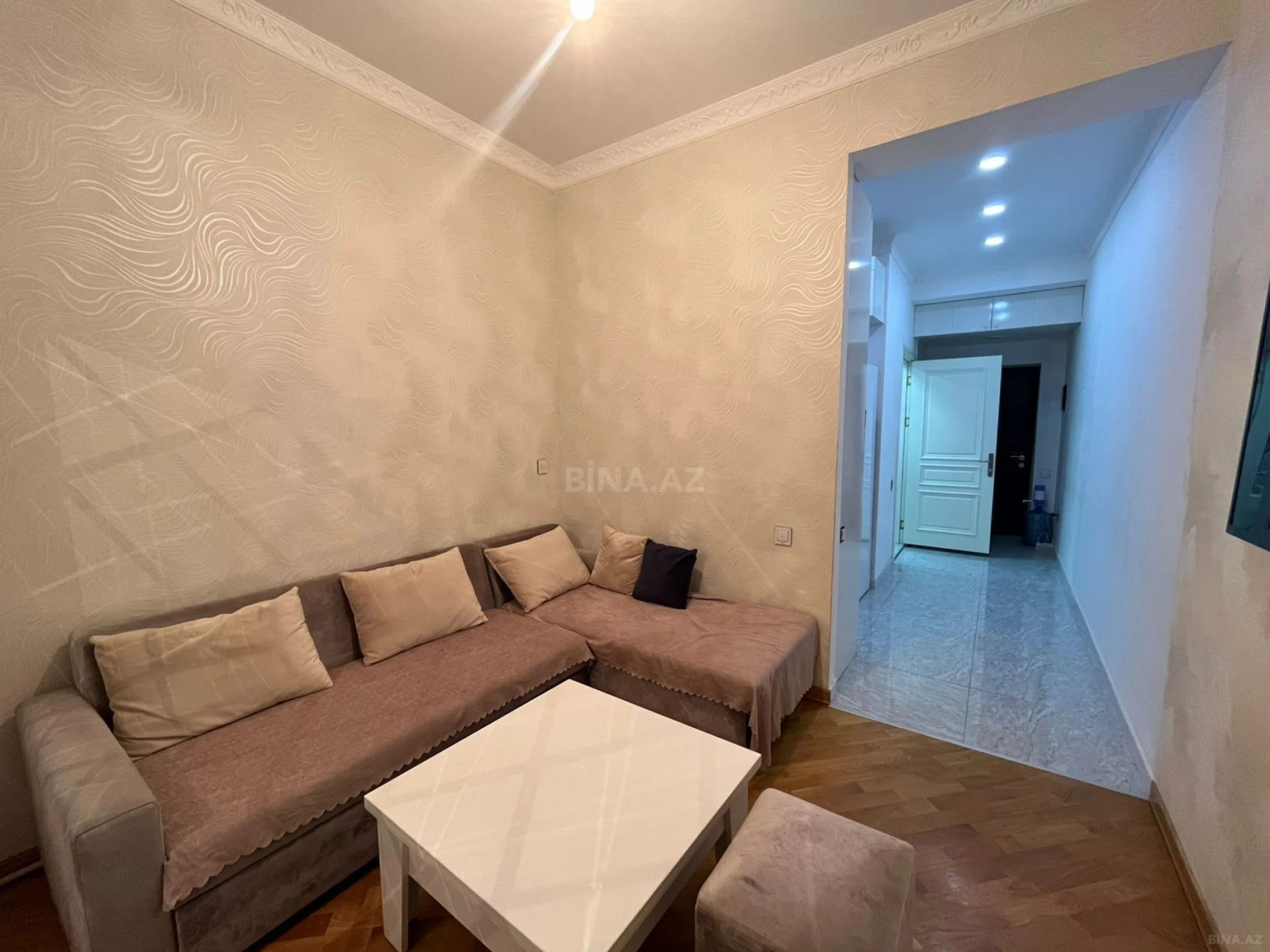 Satılır 1 otaqlı mənzil 27 m²