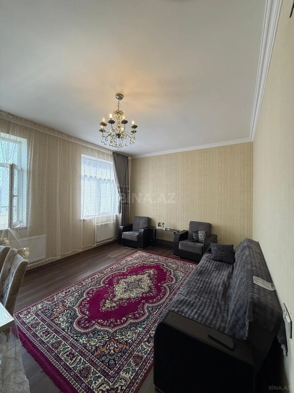 Kirayə verilir 4 otaqlı mənzil 114 m²