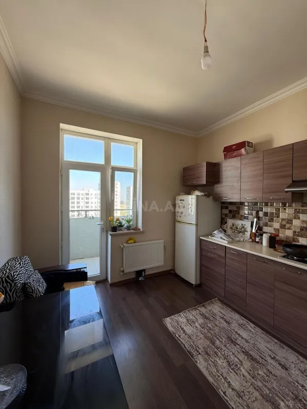 Kirayə verilir 4 otaqlı mənzil 114 m²