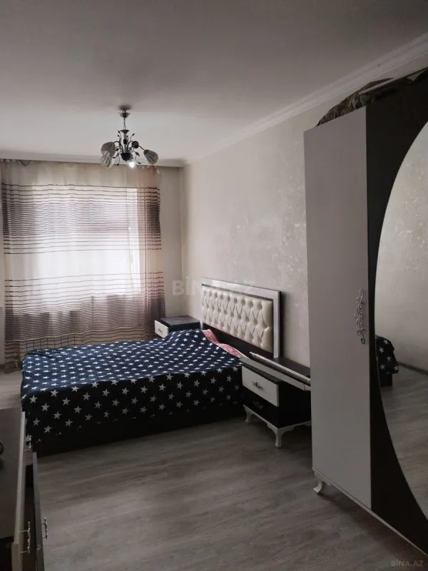 Kirayə verilir 2 otaqlı mənzil 60 m²