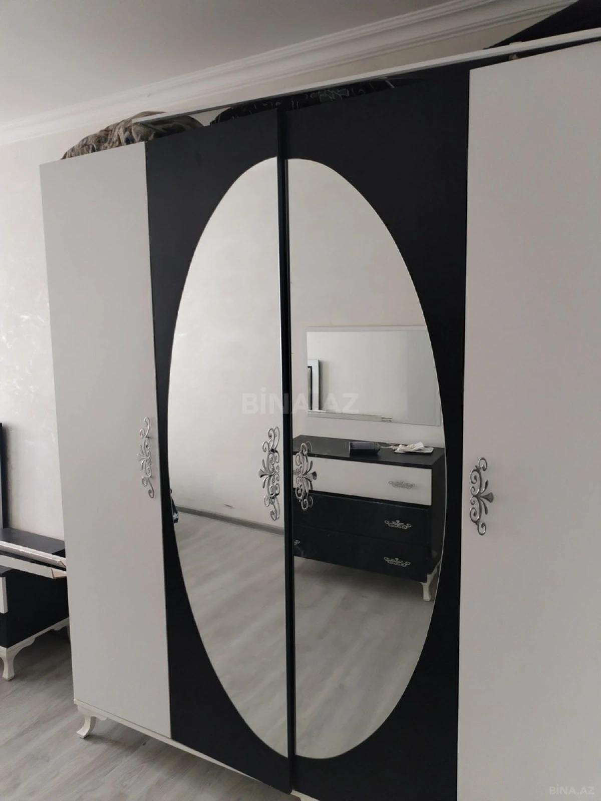 Kirayə verilir 2 otaqlı mənzil 60 m²