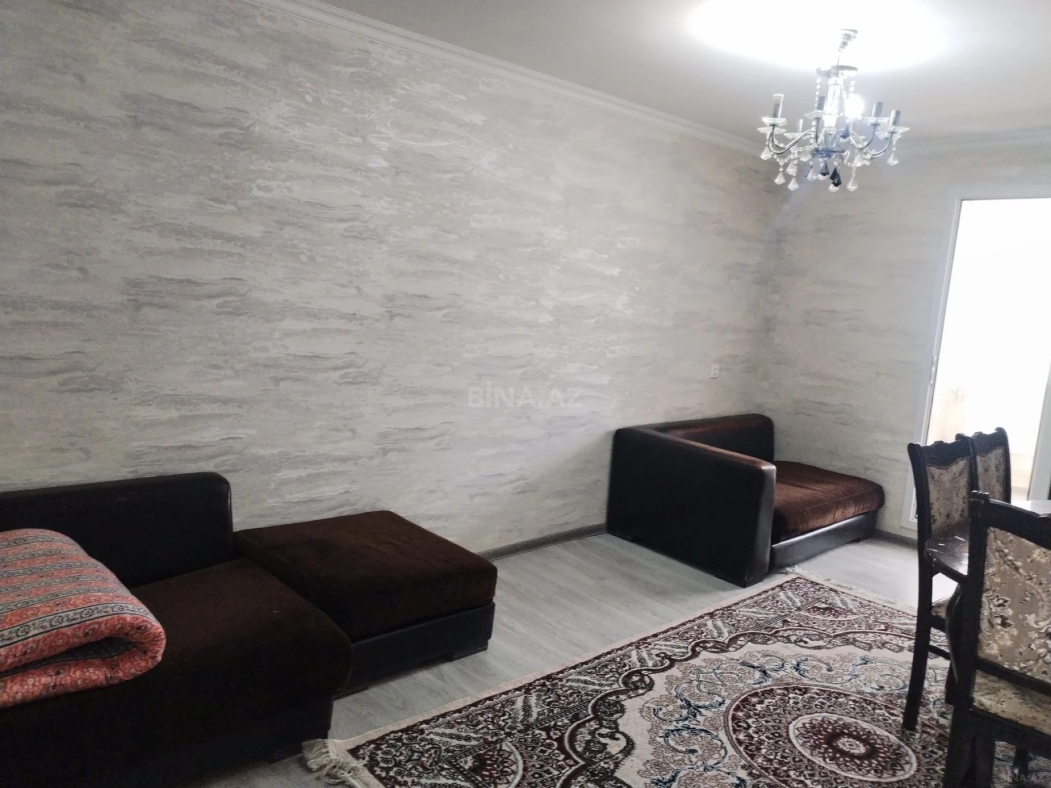 Kirayə verilir 2 otaqlı mənzil 60 m²