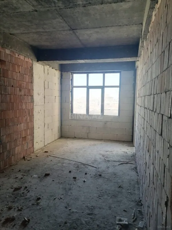Satılır 3 otaqlı mənzil 137 m²