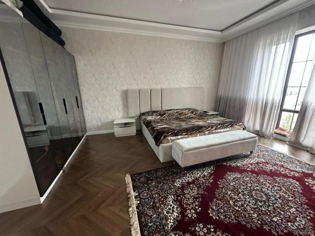 Kirayə verilir 5 otaqlı həyət evi 200 m²