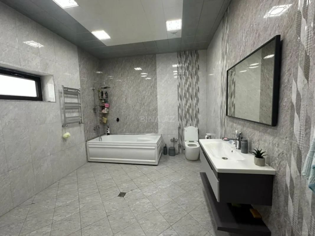 Kirayə verilir 5 otaqlı həyət evi 200 m²