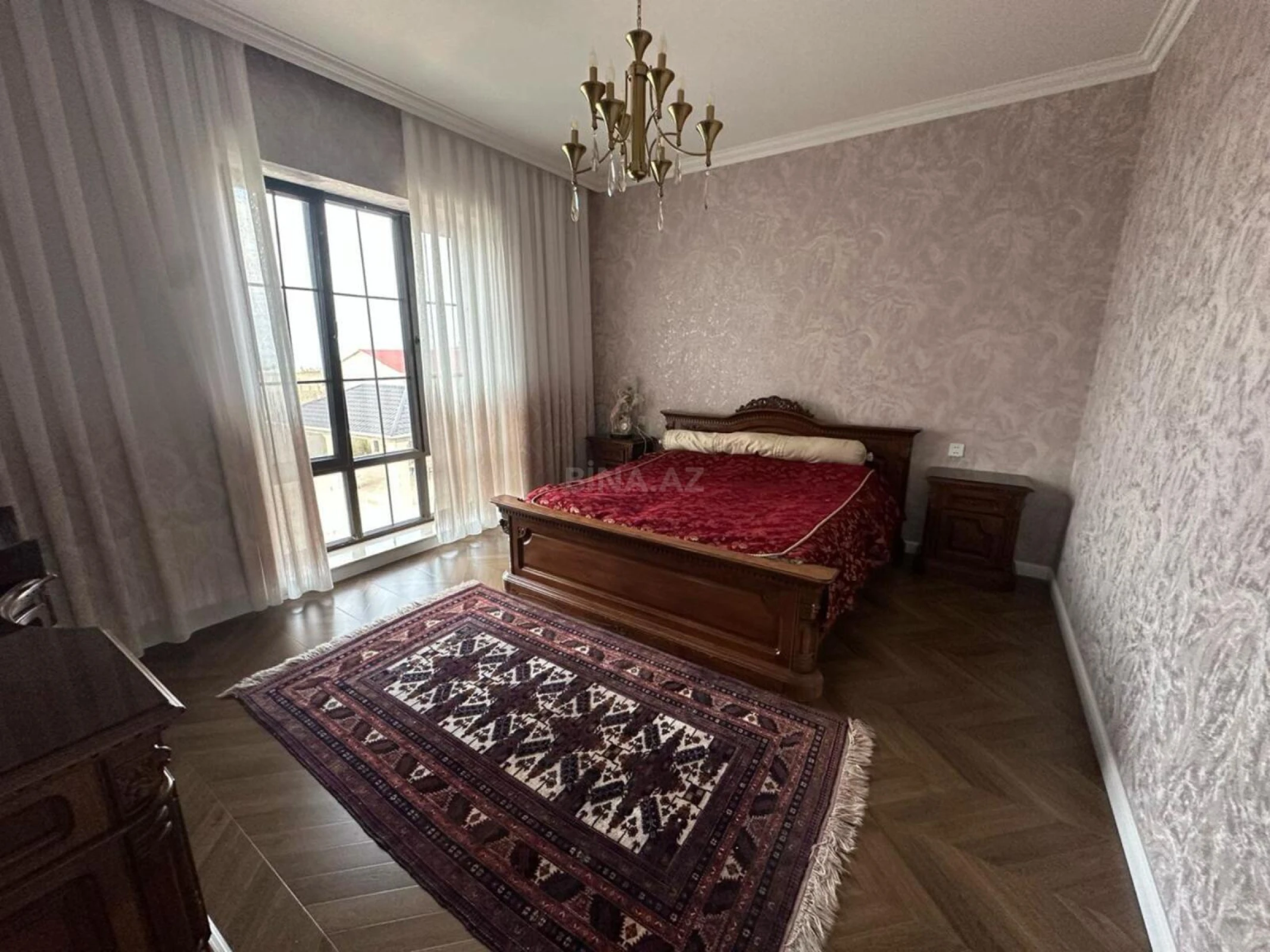 Kirayə verilir 5 otaqlı həyət evi 200 m²