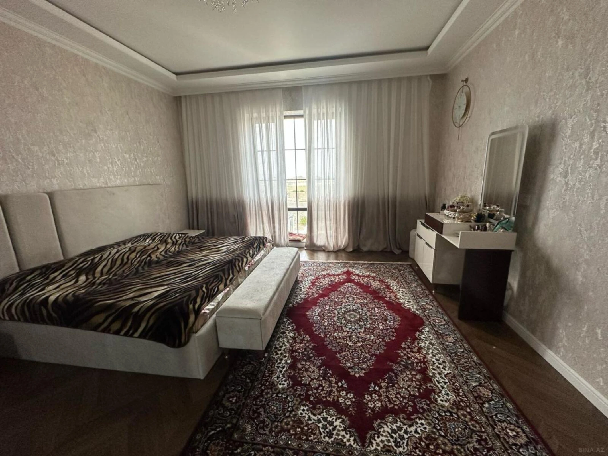 Kirayə verilir 5 otaqlı həyət evi 200 m²