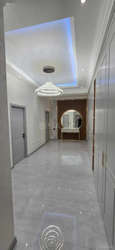 Satılır 3 otaqlı mənzil 142 m²