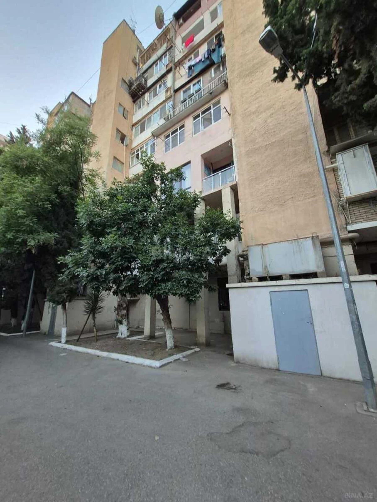 Satılır 2 otaqlı mənzil 75 m²