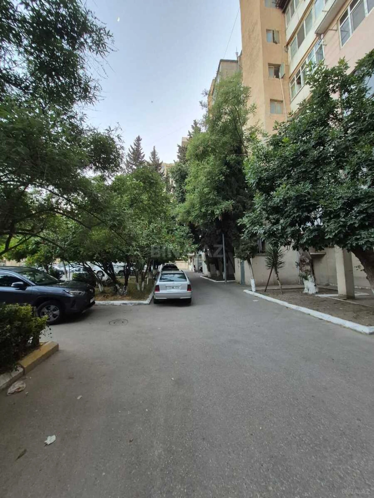 Satılır 2 otaqlı mənzil 75 m²