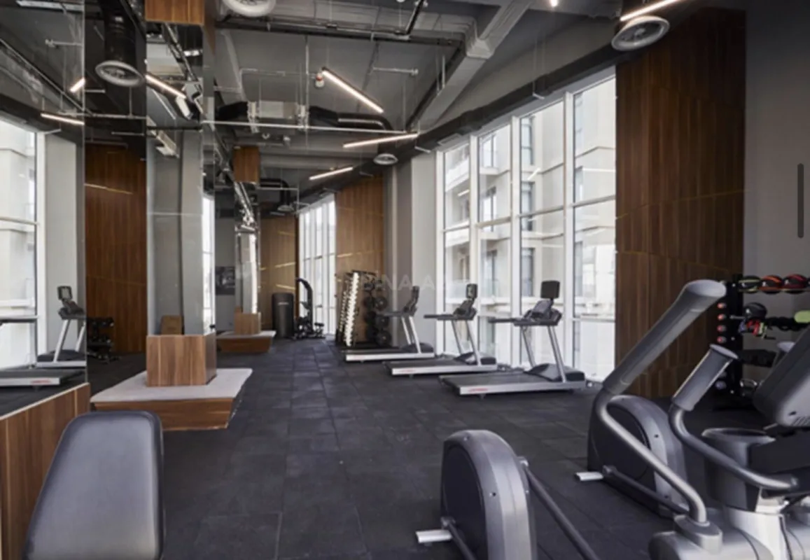 Satılır 4 otaqlı mənzil 154 m²