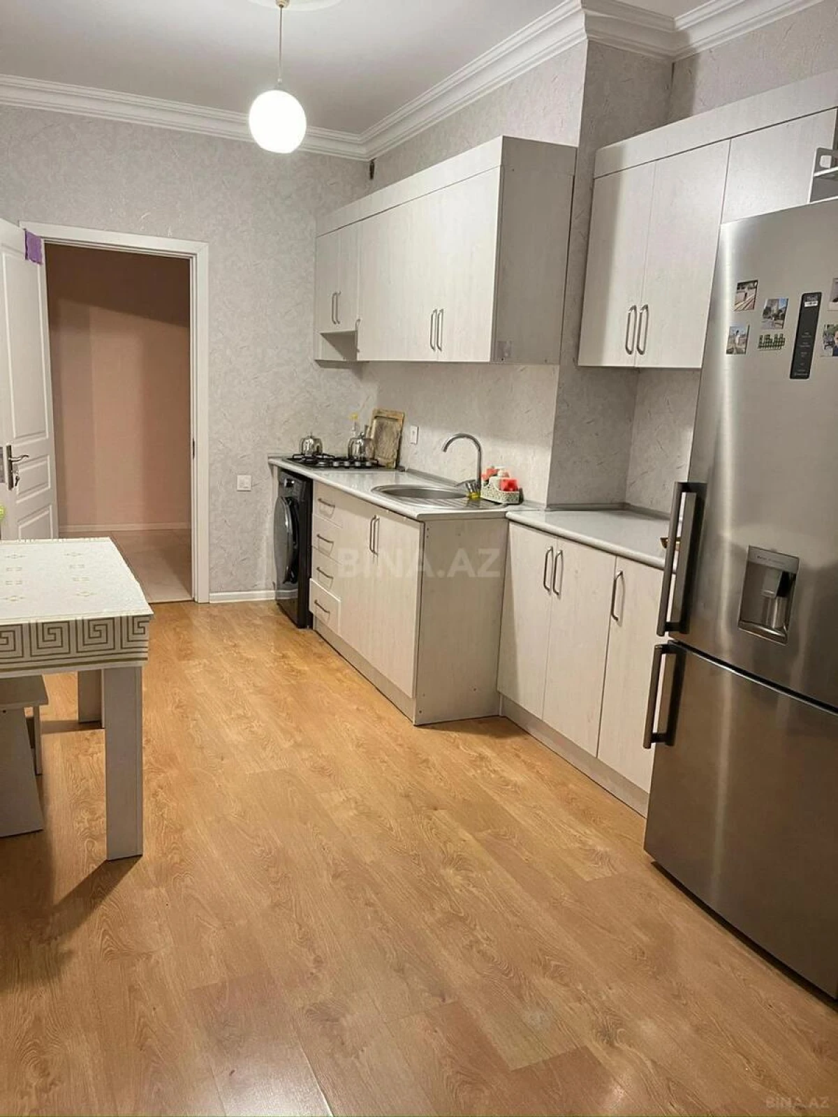 Kirayə verilir 3 otaqlı mənzil 129 m²