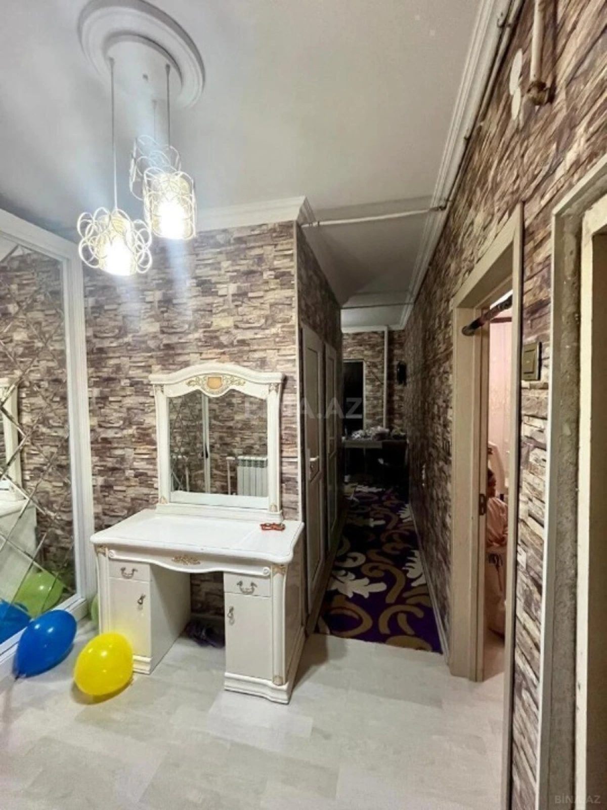 Satılır 2 otaqlı mənzil 65 m²