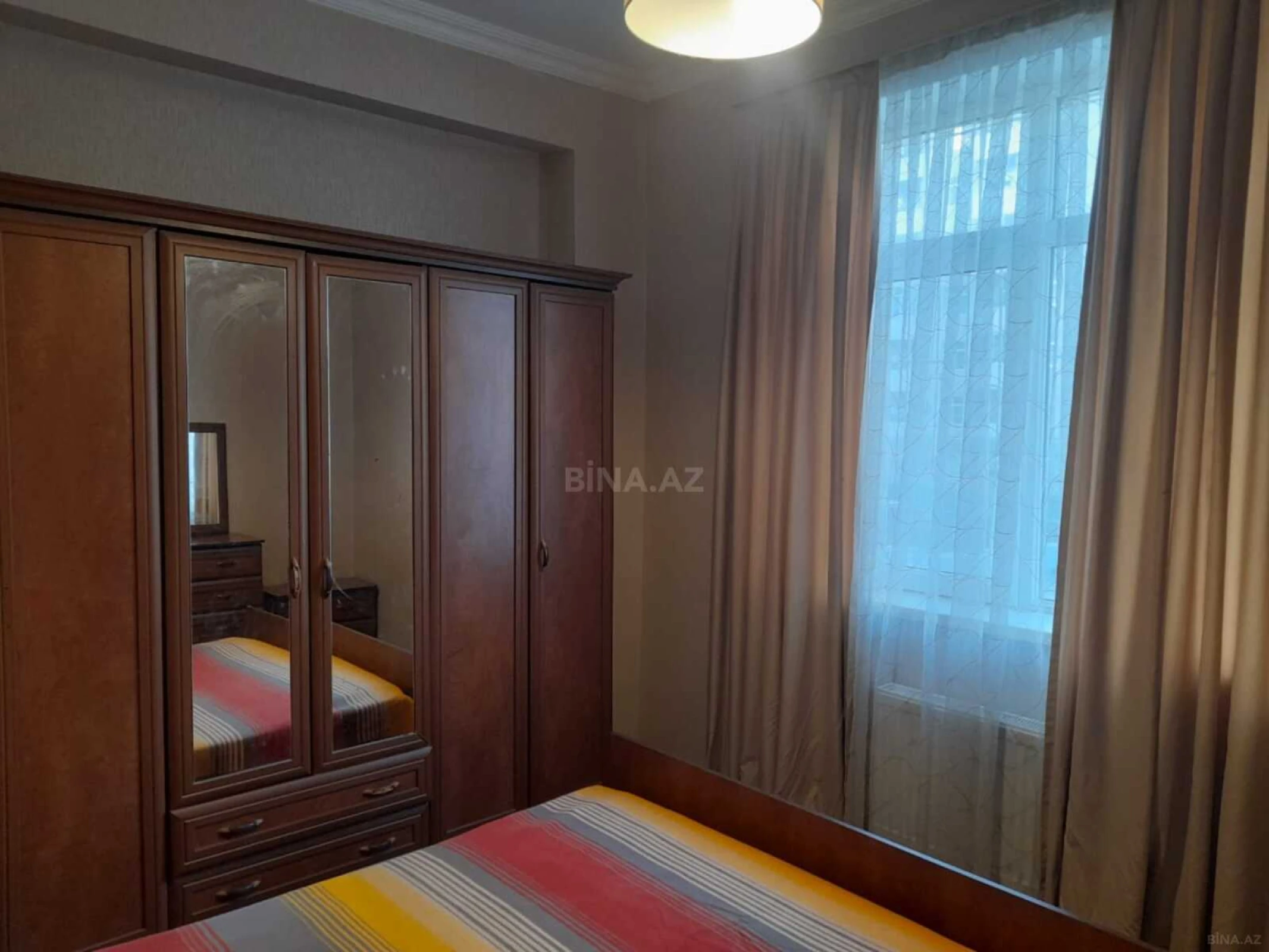 Kirayə verilir 2 otaqlı mənzil 65 m²