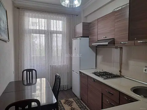Kirayə verilir 2 otaqlı mənzil 65 m²