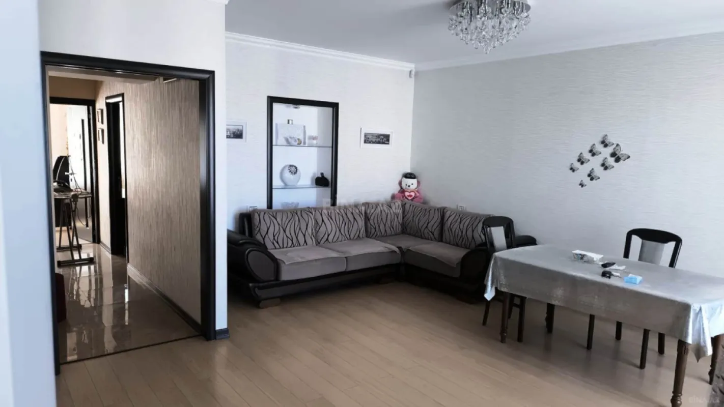 Satılır 3 otaqlı mənzil 80 m²