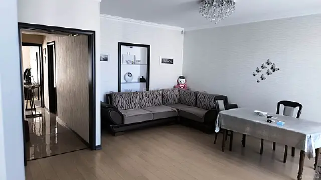 Satılır 3 otaqlı mənzil 80 m²