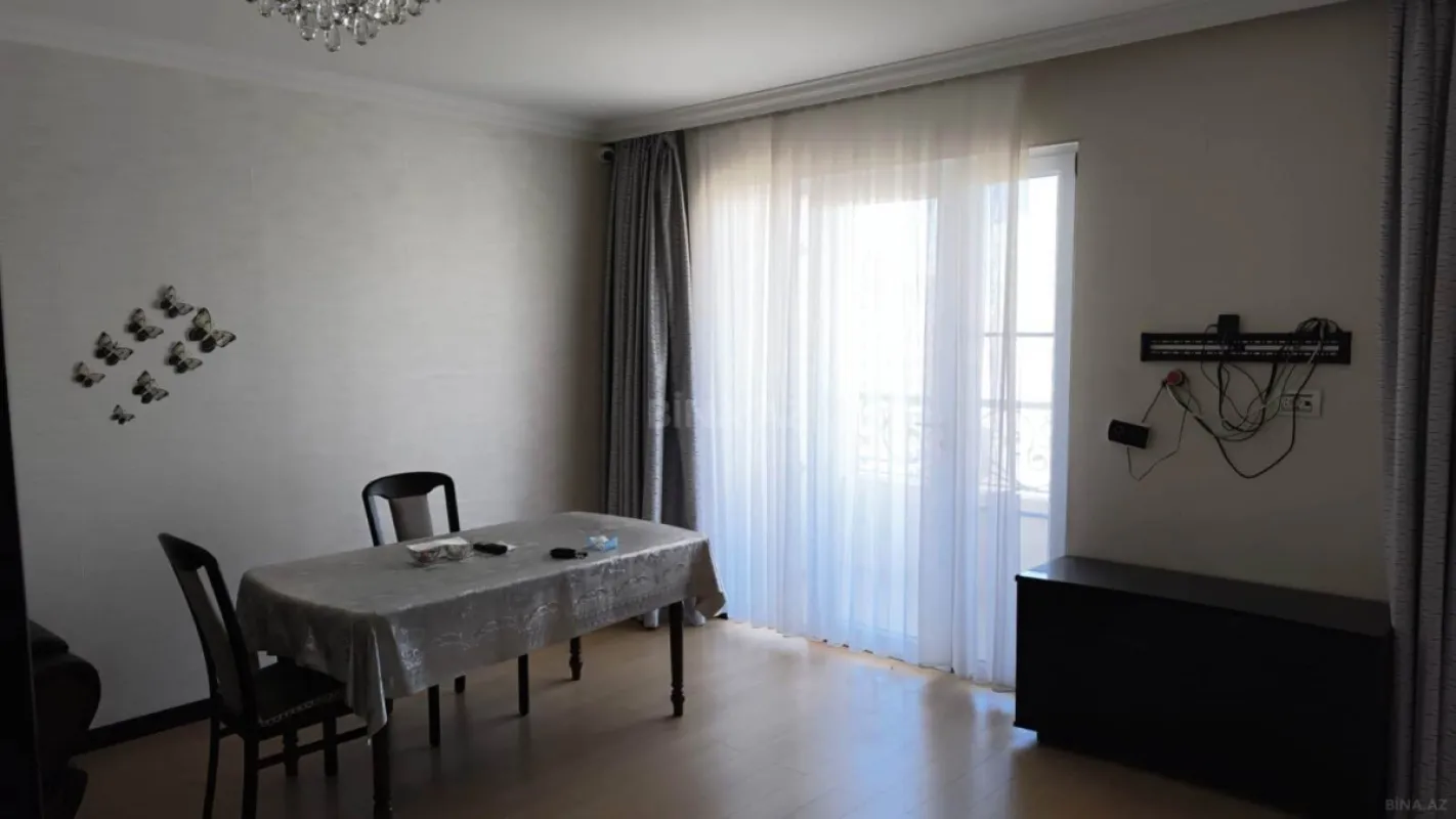 Satılır 3 otaqlı mənzil 80 m²