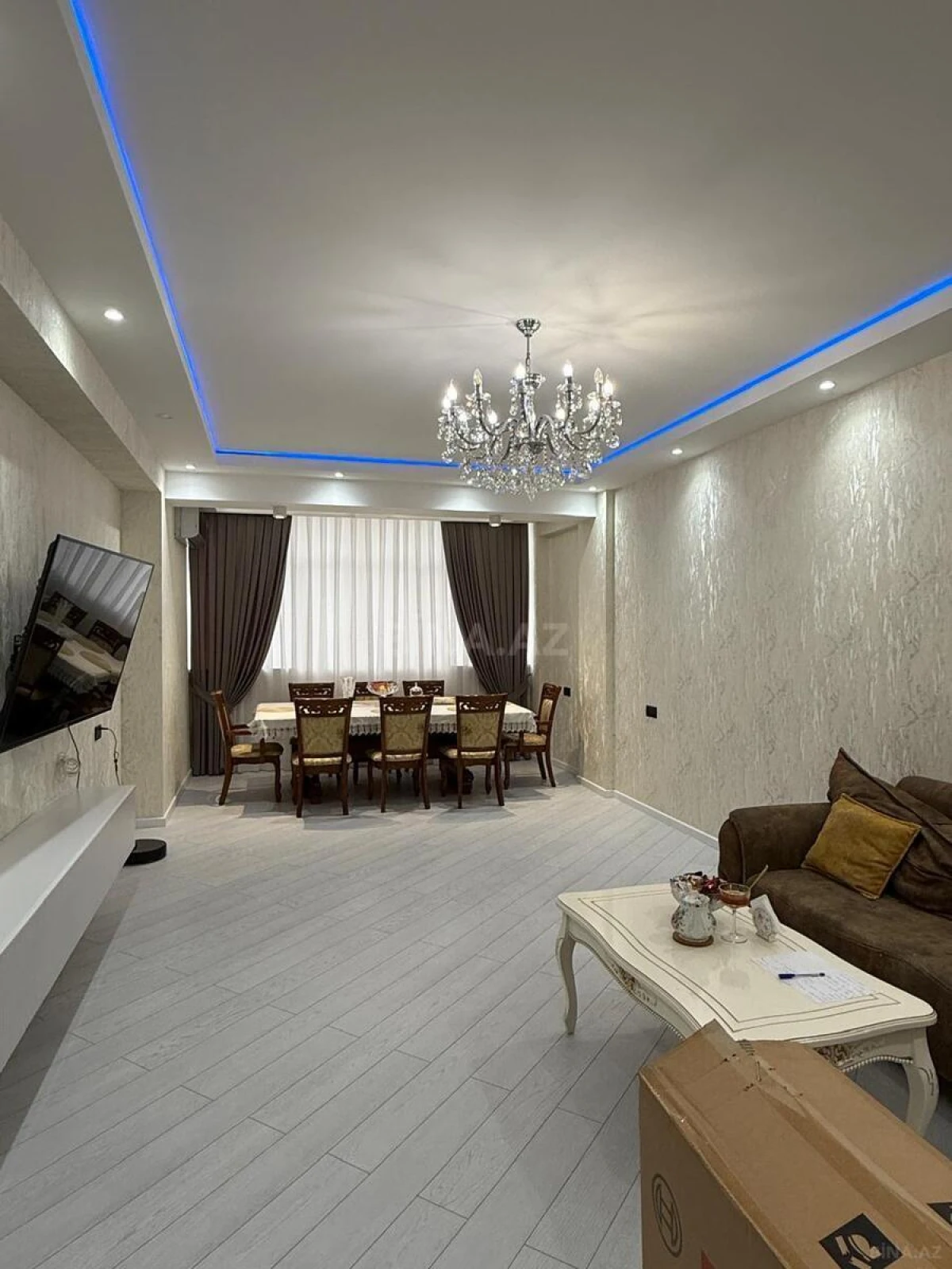 Satılır 4 otaqlı mənzil 128 m²
