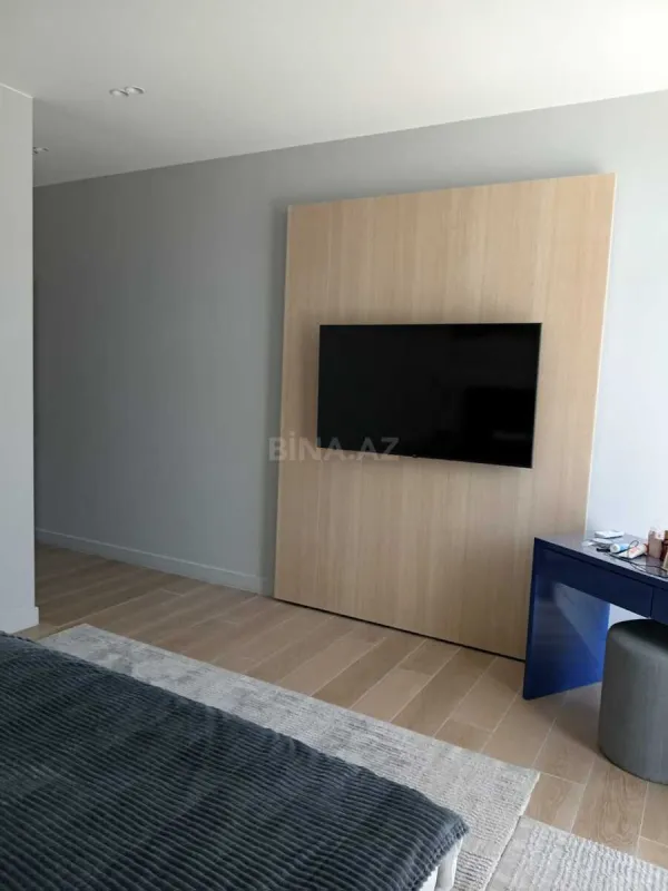 Kirayə verilir 2 otaqlı mənzil 103 m²