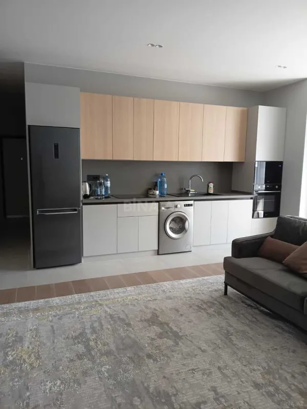 Kirayə verilir 2 otaqlı mənzil 103 m²