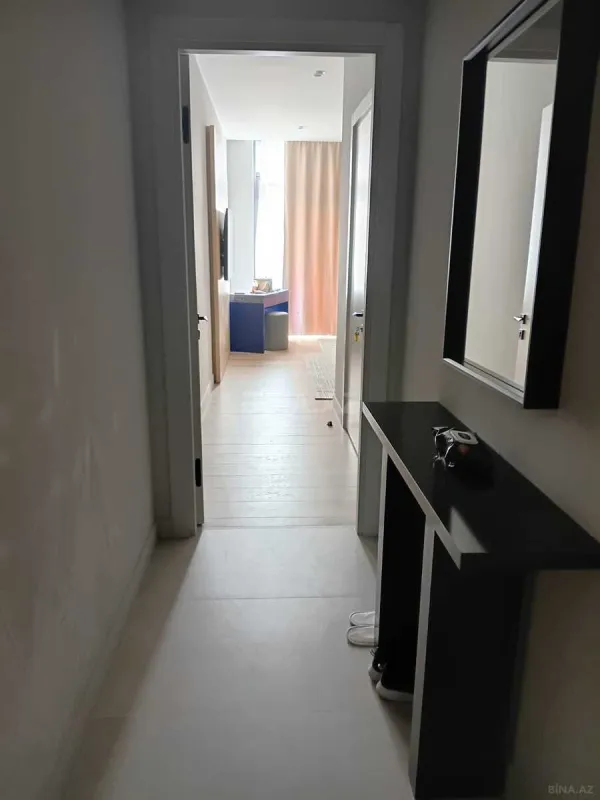 Kirayə verilir 2 otaqlı mənzil 103 m²