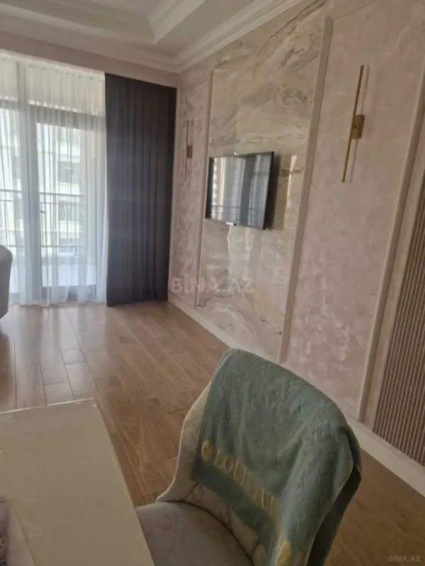 Kirayə verilir 2 otaqlı mənzil 112 m²
