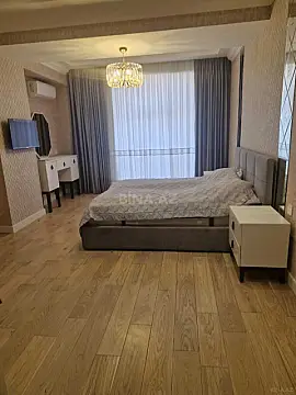 Kirayə verilir 2 otaqlı mənzil 112 m²
