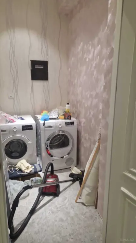 Kirayə verilir 2 otaqlı mənzil 112 m²