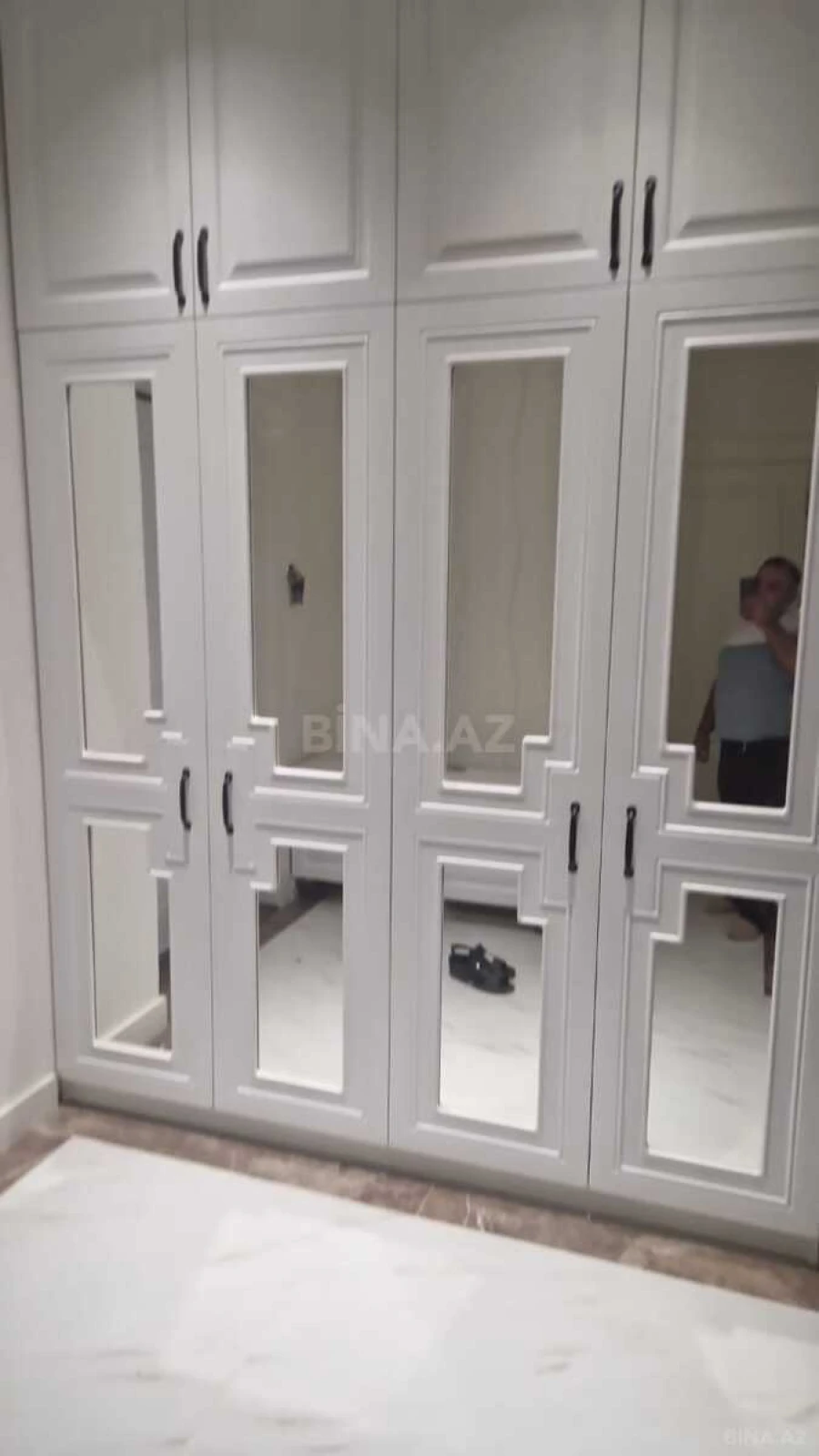 Kirayə verilir 2 otaqlı mənzil 112 m²