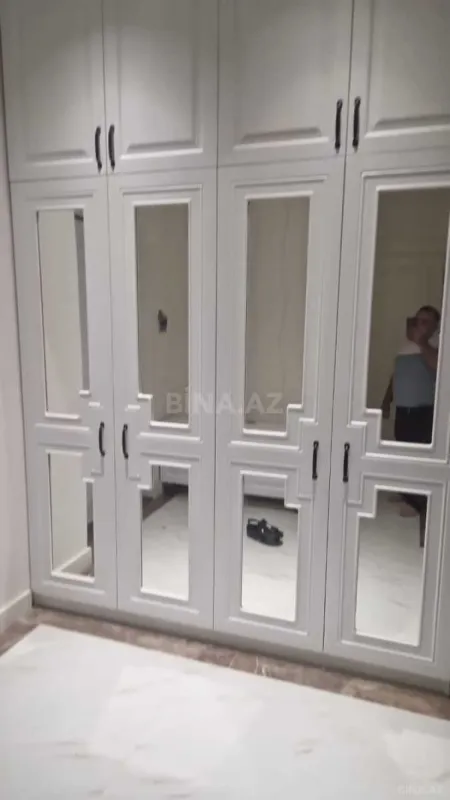 Kirayə verilir 2 otaqlı mənzil 112 m²