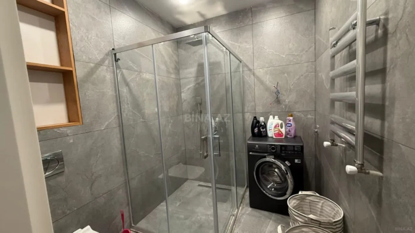 Kirayə verilir 4 otaqlı mənzil 148 m²