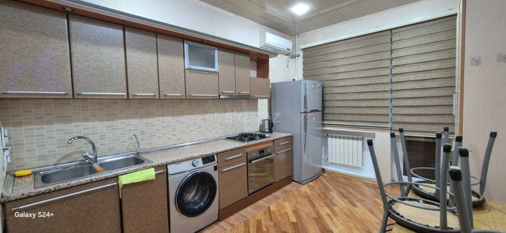 Kirayə verilir 3 otaqlı mənzil 135 m²